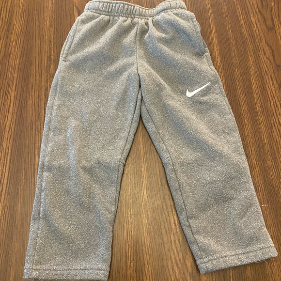 Reebok & Nike Toddler Boys Pants Size 4 - Picture 3 of 4